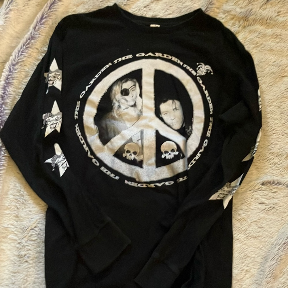 THE GARDEN - 2020- Black Long Sleeve Graphic Tee